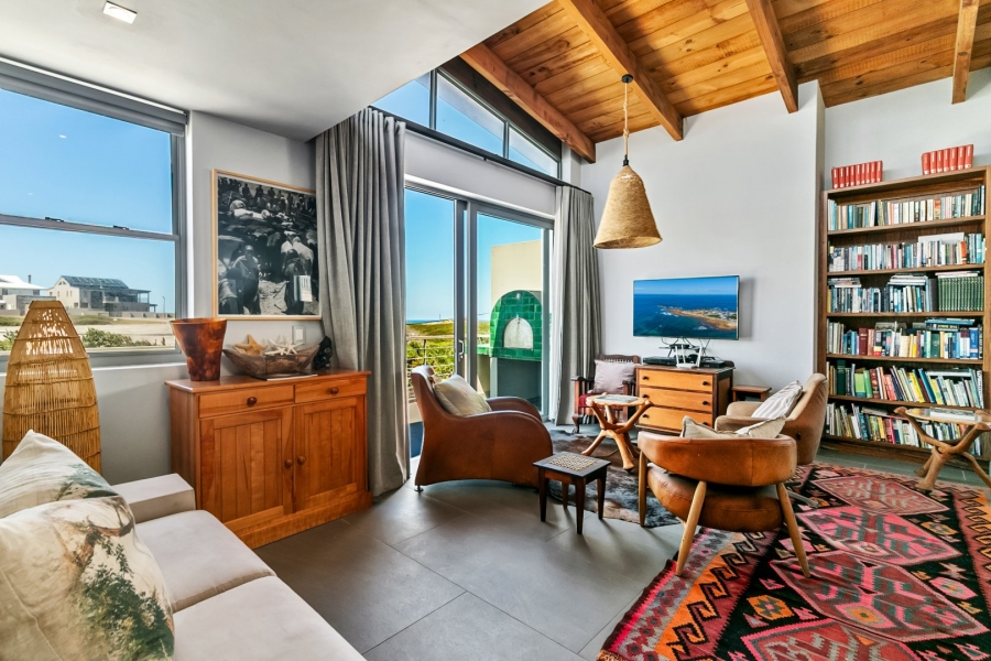 4 Bedroom Property for Sale in Buffalo Bay Western Cape